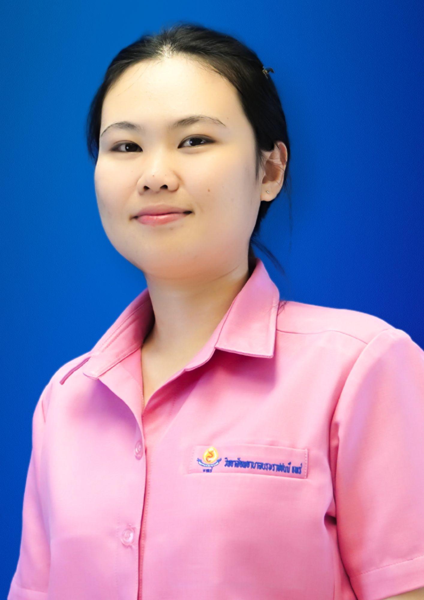 นางสาวพีรญา วังรัตนสมบัติ