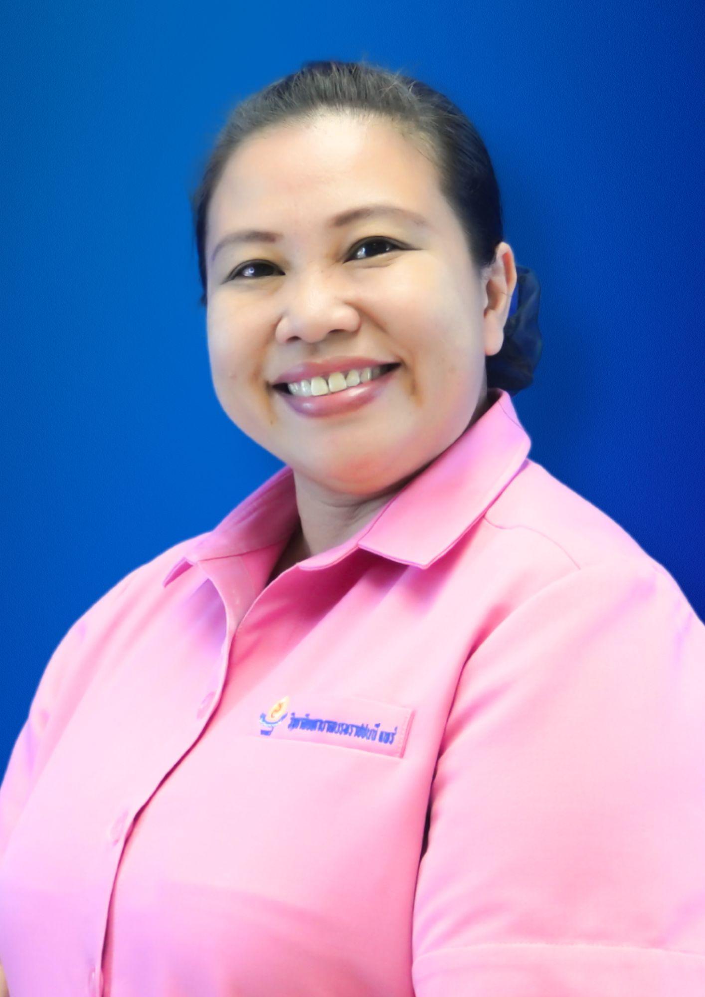 นางชัชดา มีสี